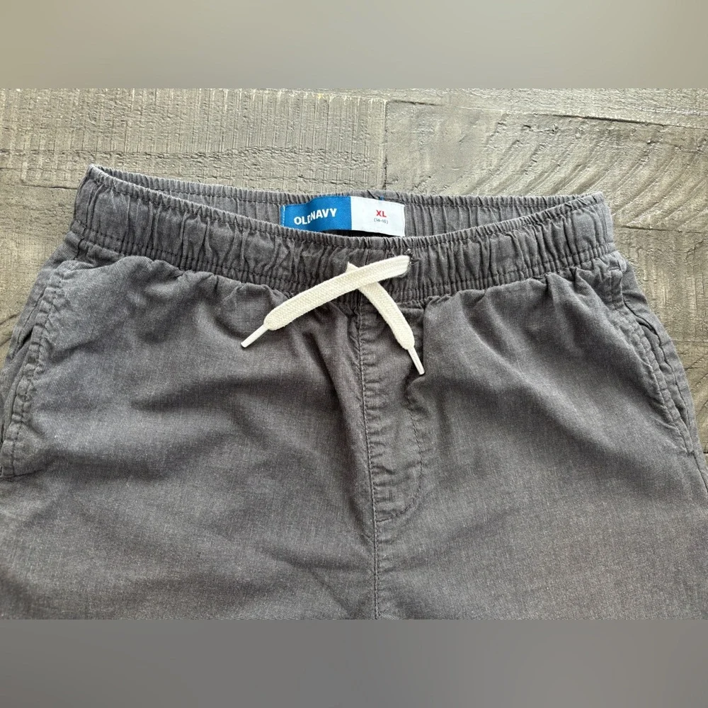 Old Navy Gray Drawstring Shorts Size 14-16